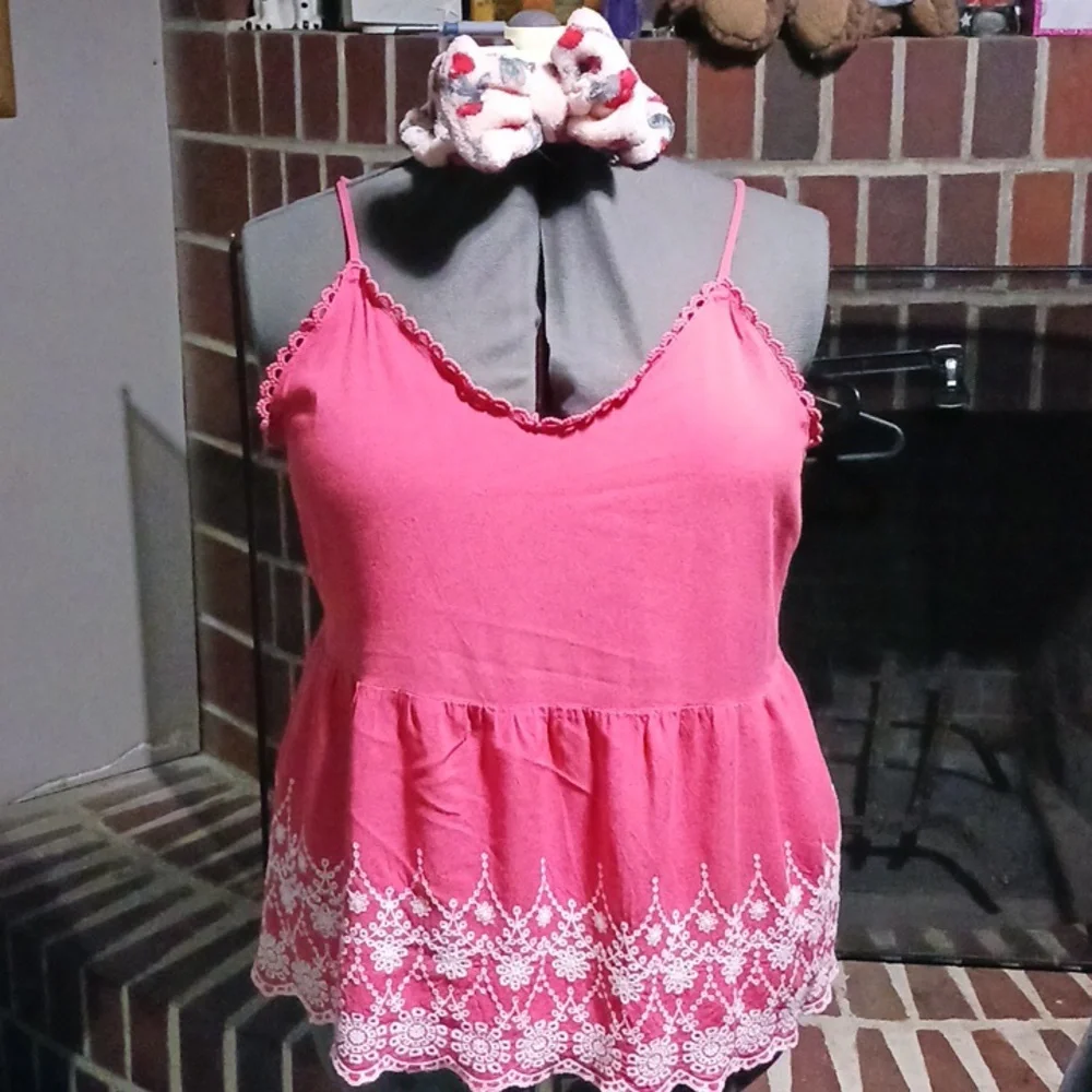 Tanktop - Picture 2 of 8